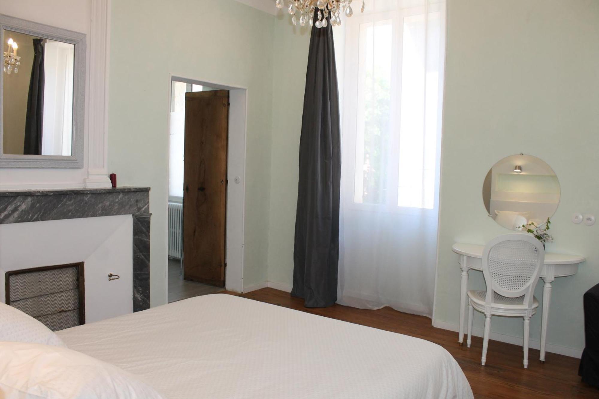 Les Loges De La Suite Prades  Exterior photo